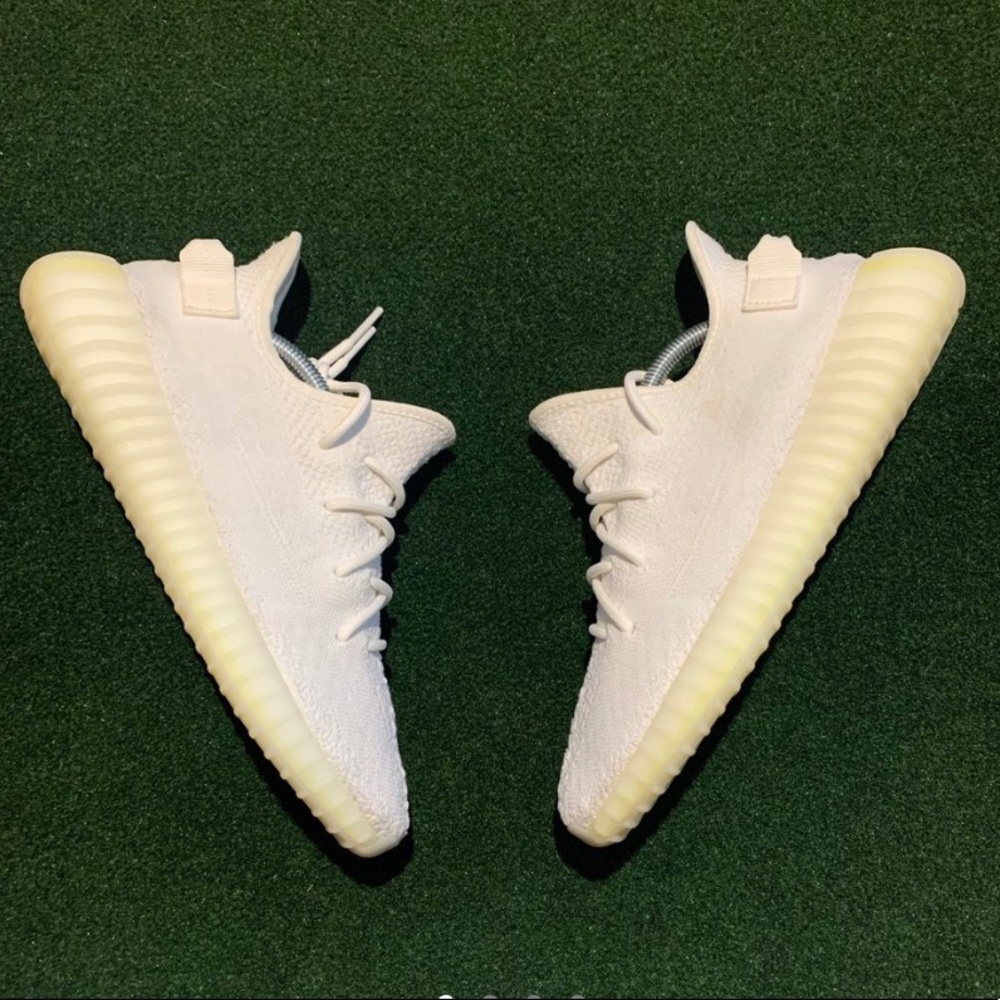 Size 10 Yeezy Cream